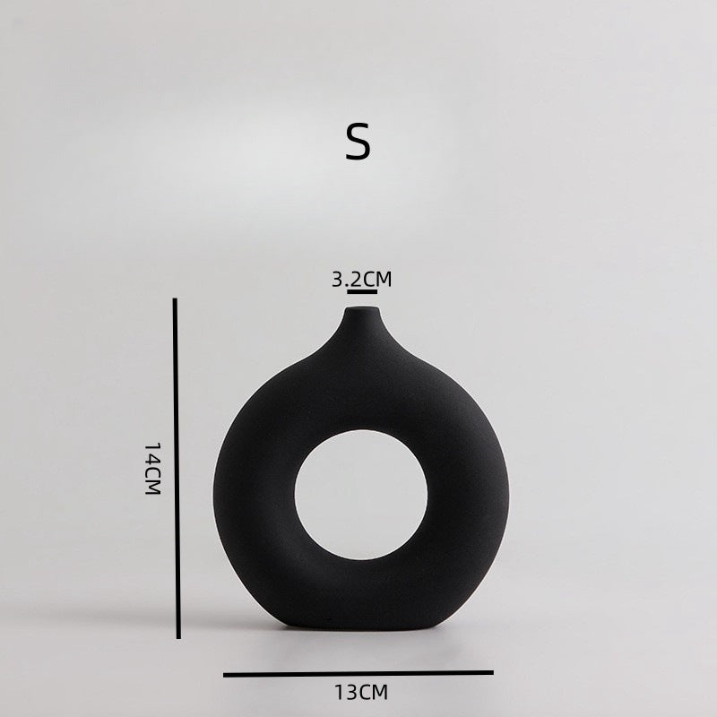 Minimalist Donut Vase for Flower Arrangement