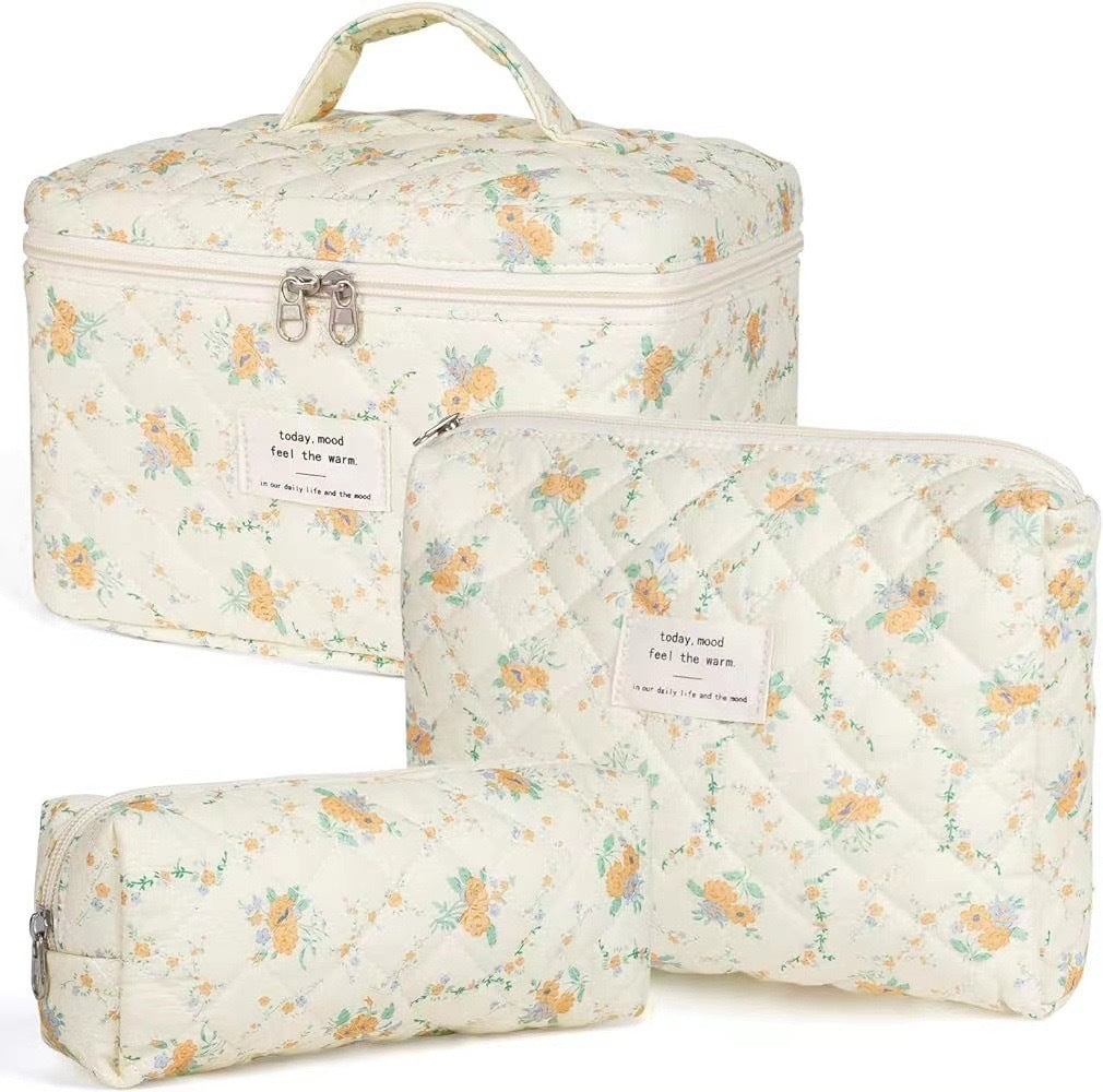 Quilted Cotton Floral Print Makeup Bag with Large Capacity for Travel