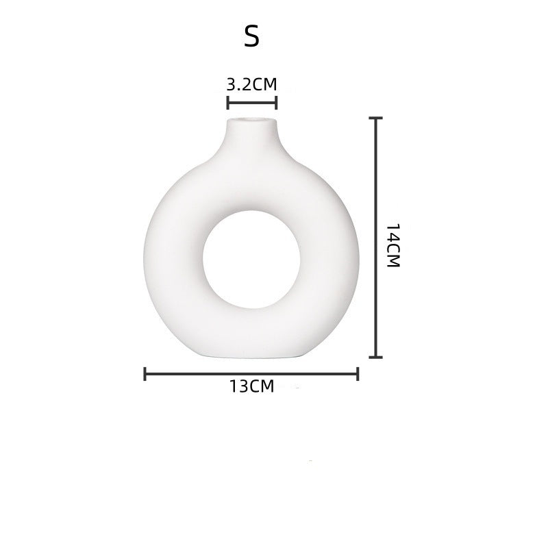 Minimalist Donut Vase for Flower Arrangement