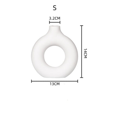 Minimalist Donut Vase for Flower Arrangement