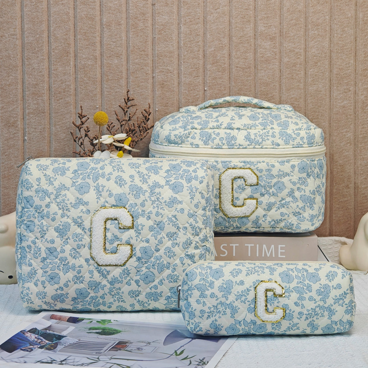 Quilted Cotton Floral Print Makeup Bag with Large Capacity for Travel