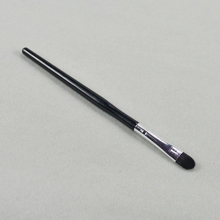 Wooden Handle Eyeshadow Makeup Brush