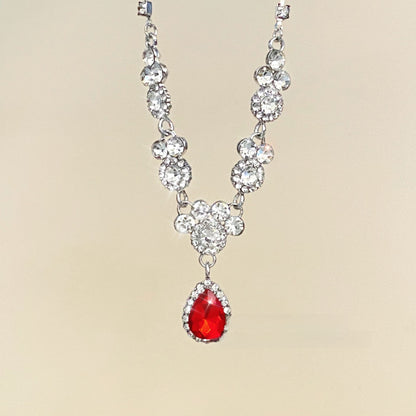 Zircon water-drop pendant with collar chain for the neck