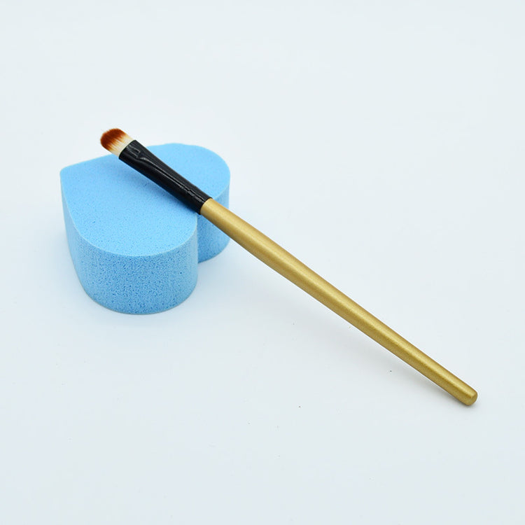 Wooden Handle Eyeshadow Makeup Brush