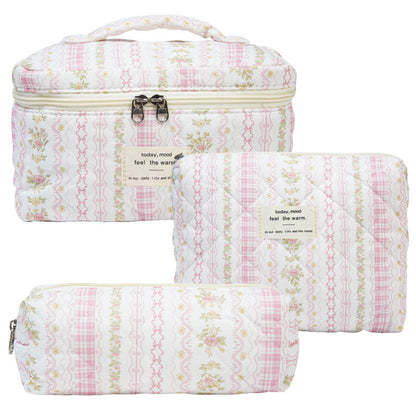 Quilted Cotton Floral Print Makeup Bag with Large Capacity for Travel