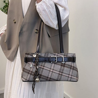 Textured Plaid Chain Shoulder Bag