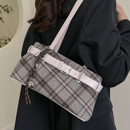 Textured Plaid Chain Shoulder Bag