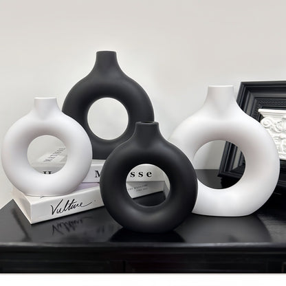 Minimalist Donut Vase for Flower Arrangement