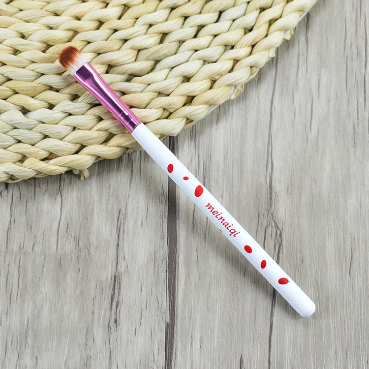 Wooden Handle Eyeshadow Makeup Brush