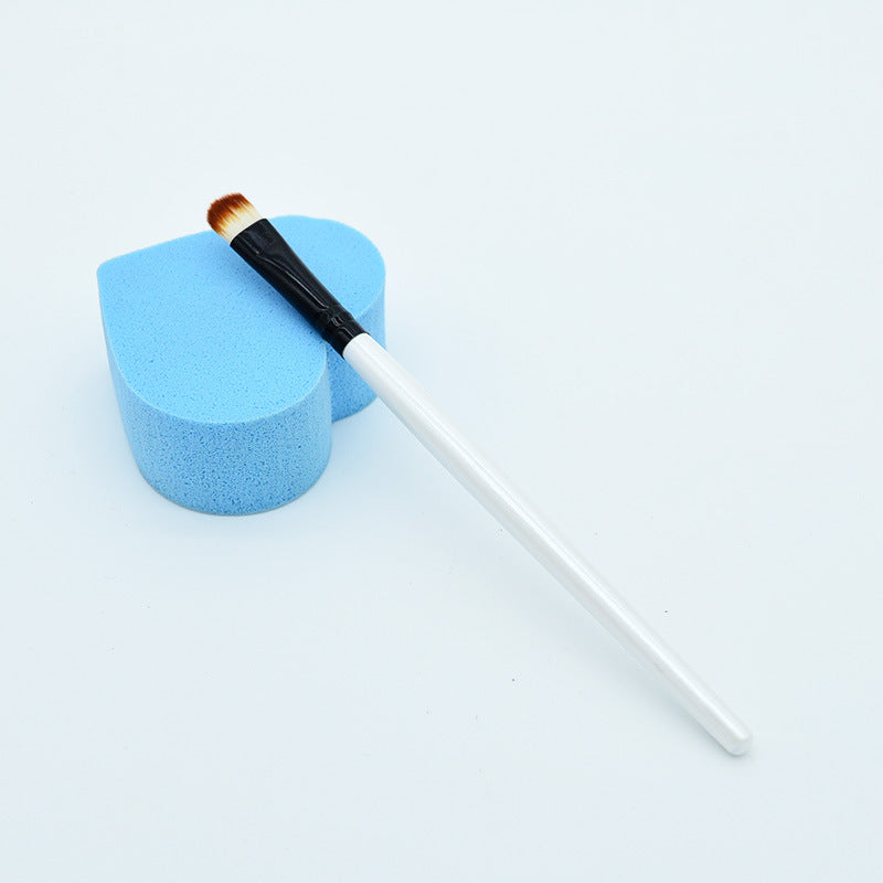 Wooden Handle Eyeshadow Makeup Brush
