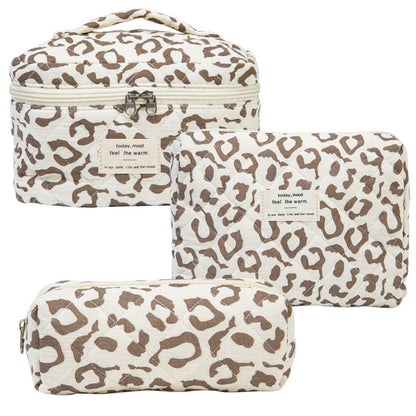 Quilted Cotton Floral Print Makeup Bag with Large Capacity for Travel